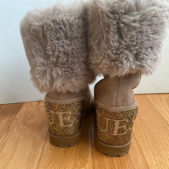 GUESS Womens Paulie Lug Sole Wedge Booties - Camel size 6 - Picture 3 of 13